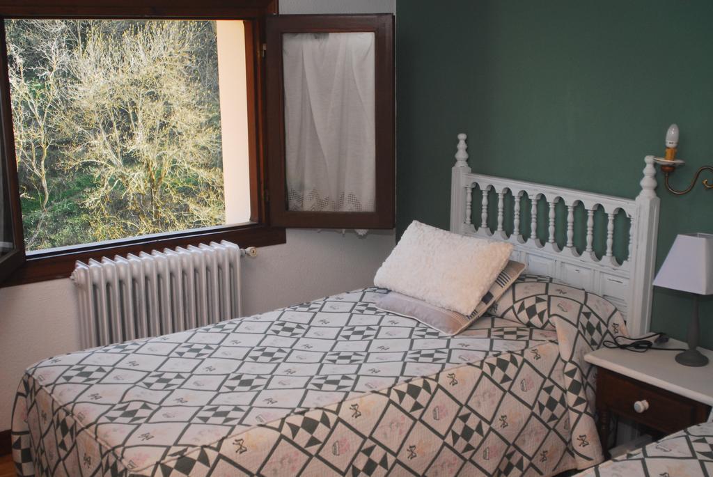 אספינמה Hostal Puente Deva מראה חיצוני תמונה